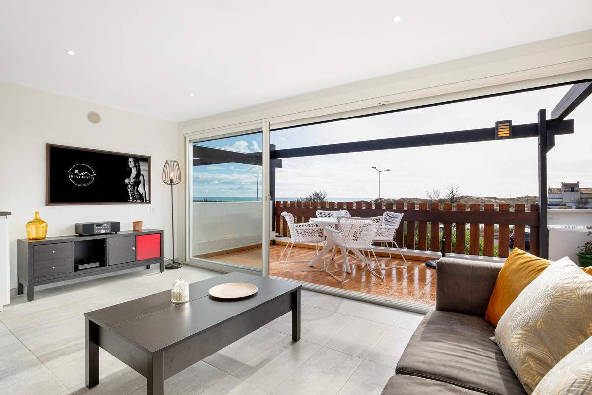 Villa Aphrodite port nature