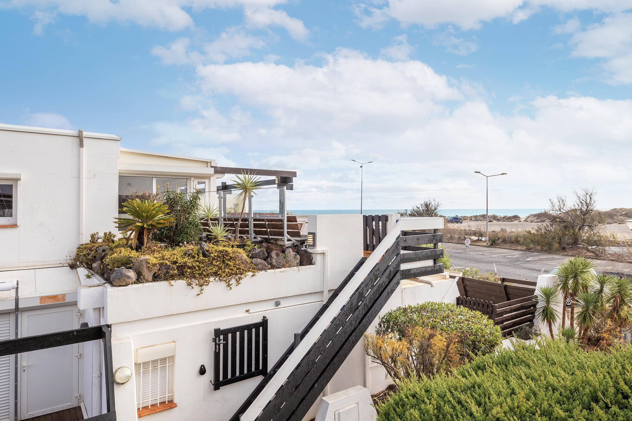 Quartier villas port nature au village naturiste du cap d'agde